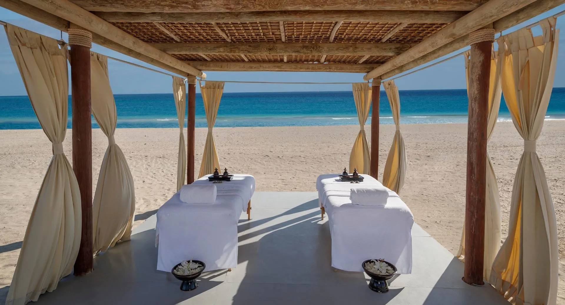 aaly beach spa cabana 1