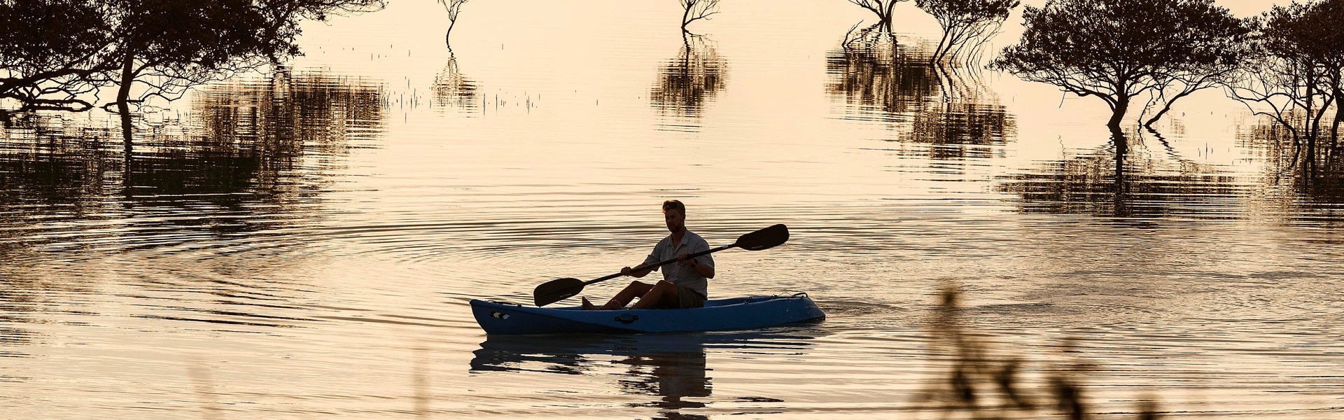 abu dhabi kayaking 1