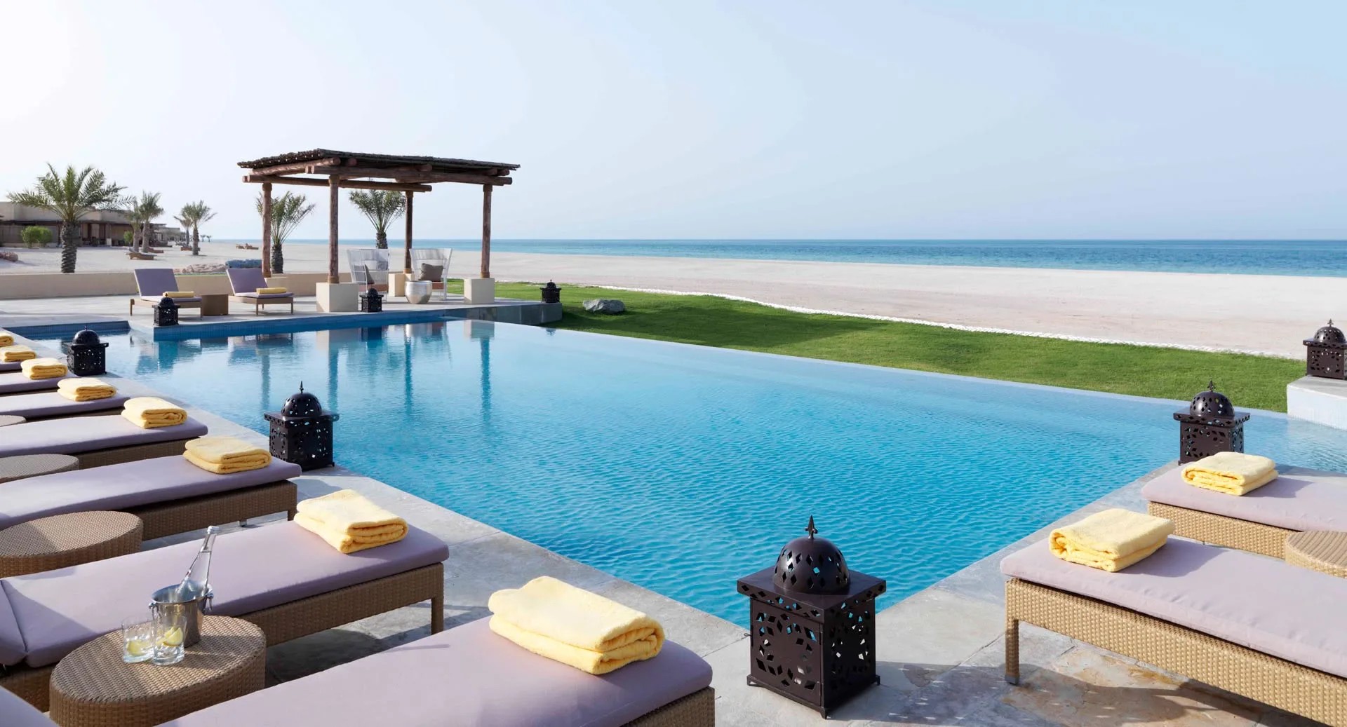 anantara relax pool 2